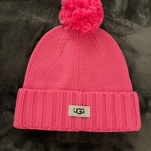 UGG Hot Pink Knit Pom Beanie with Matching Mittens, NWT. - Picture 8 of 16